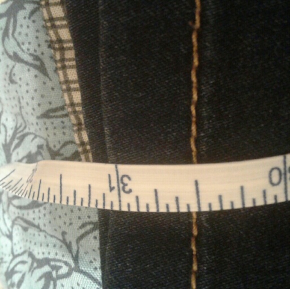 Capris - Picture 4 of 8